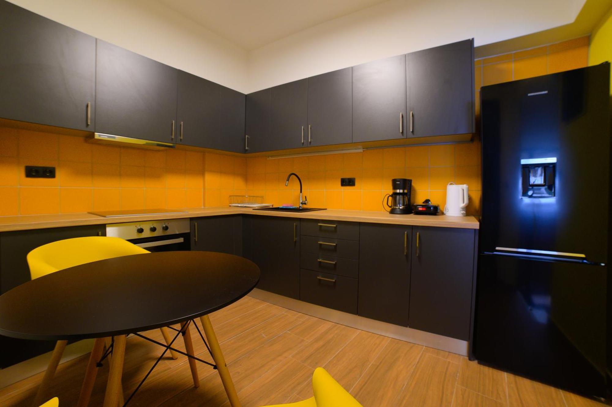 Luxenest Apartment Thessaloniki Buitenkant foto