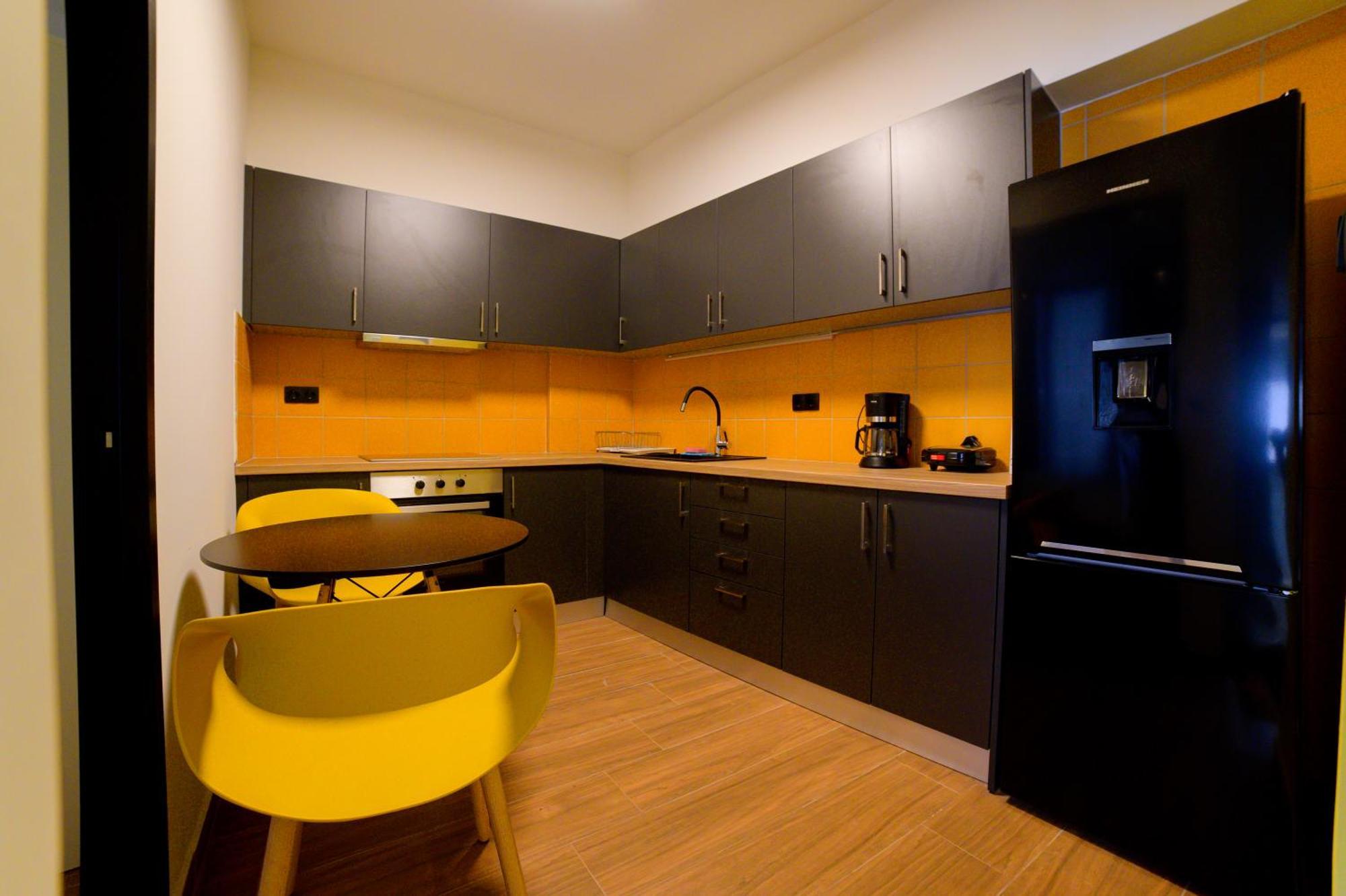 Luxenest Apartment Thessaloniki Buitenkant foto